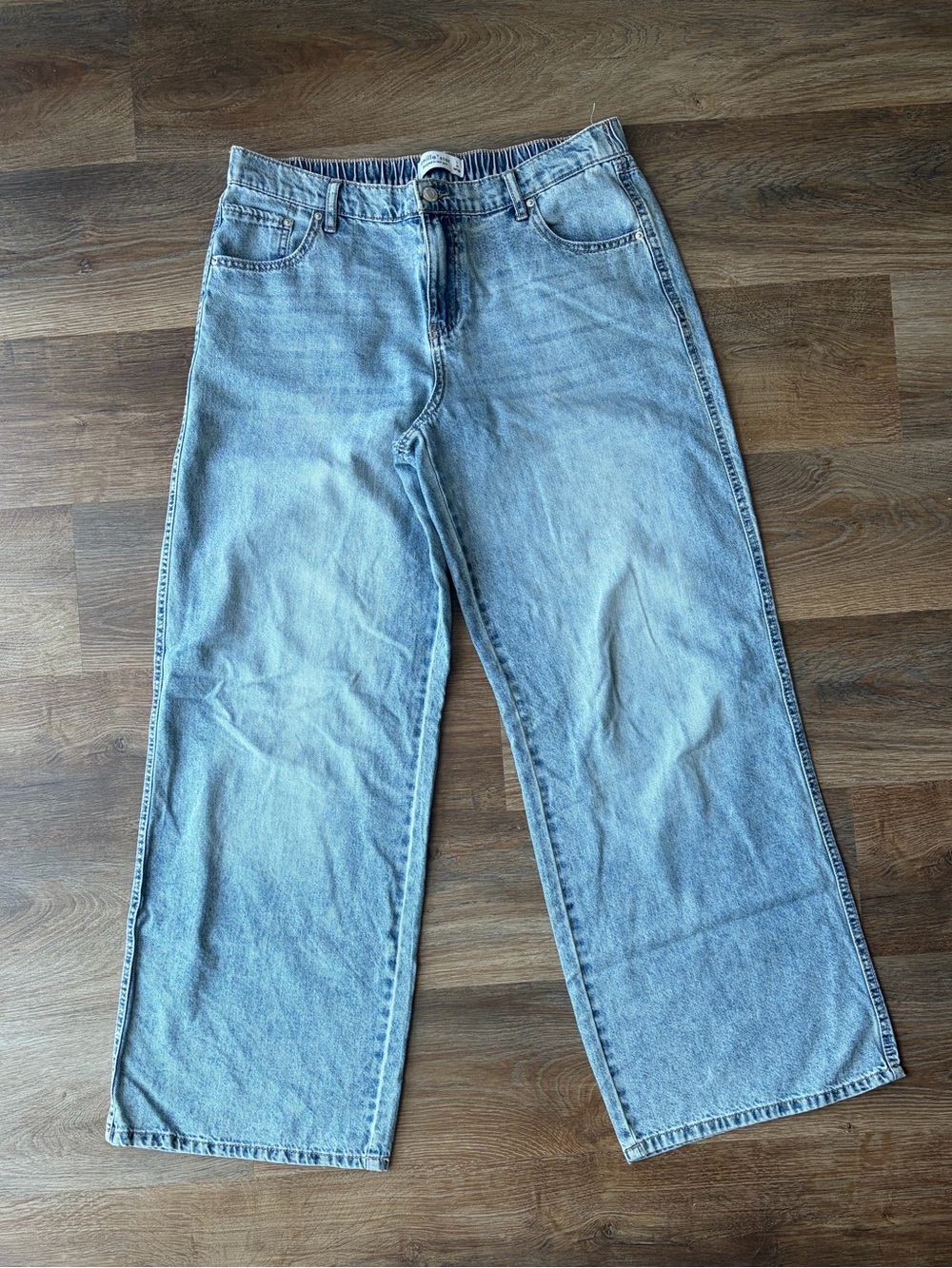 Vanilla Star Low-Rise Baggy Jean
